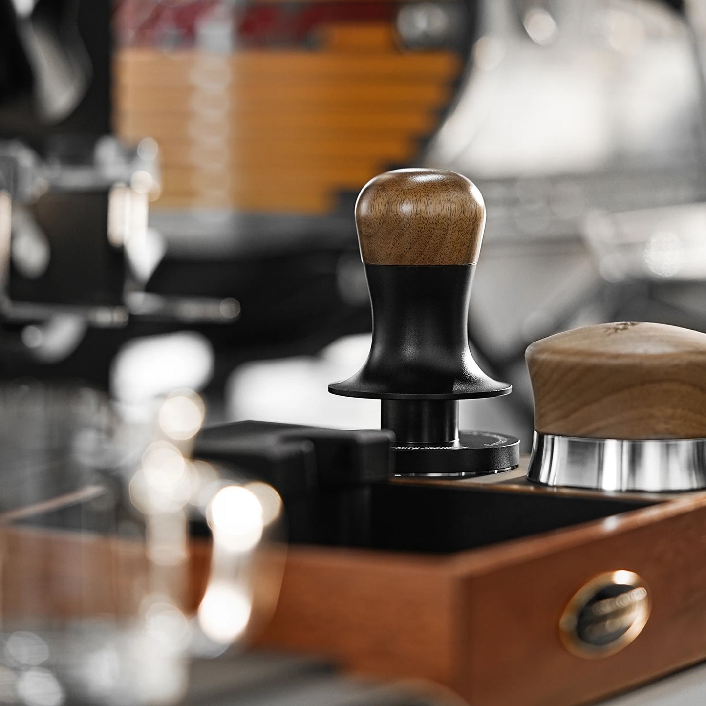 Spring-Loaded Espresso Tamper – 30lb | 51–58mm Barista Tool